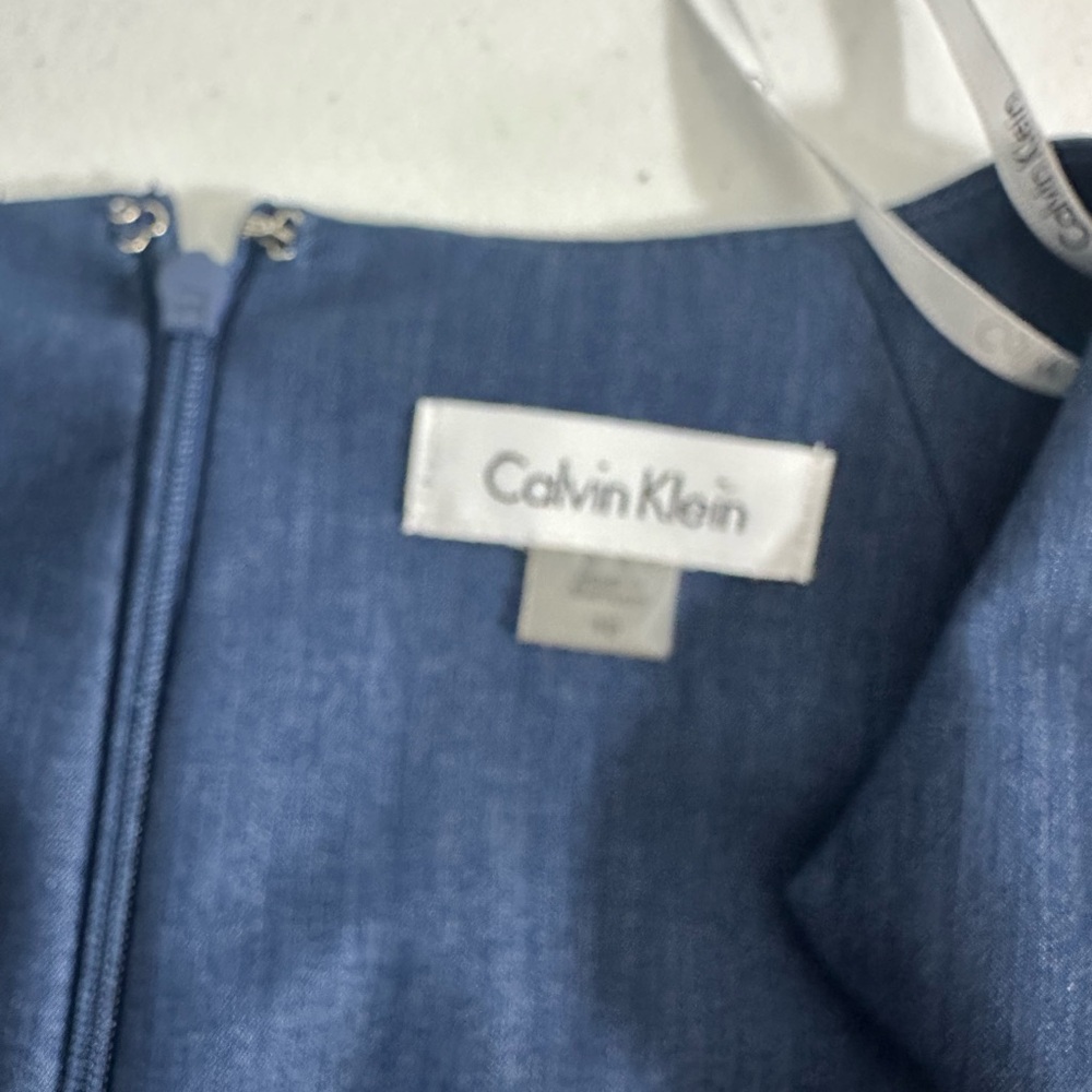 Calvin Klein Chambray Sz 10 Blue Side Pleat Sheath Cap Sleeve Dress Womens - Picture 9 of 10